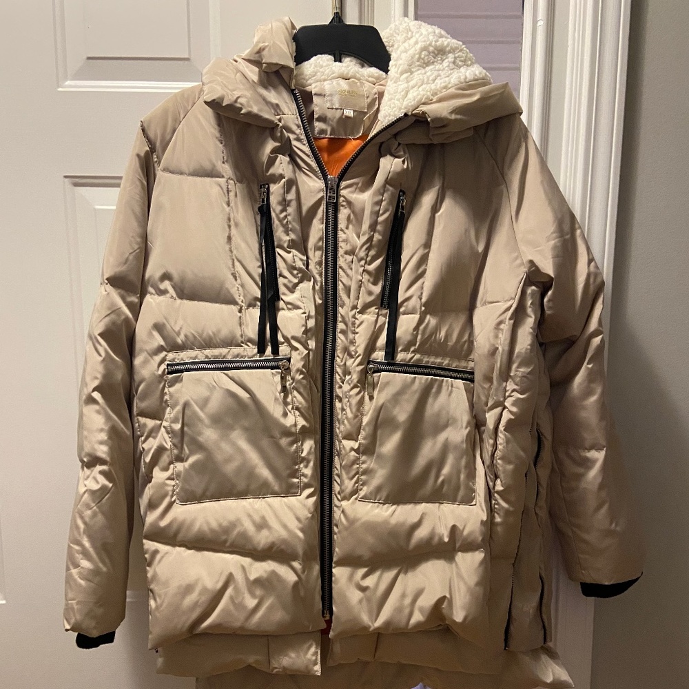 Orolay Womens Thickened Hooded Down Jacket